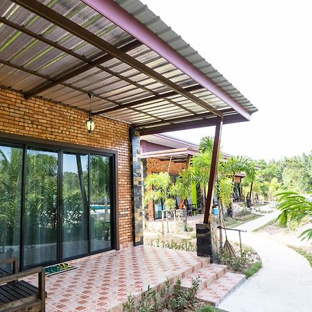 קו לנטה Siri Lanta Resort מראה חיצוני תמונה